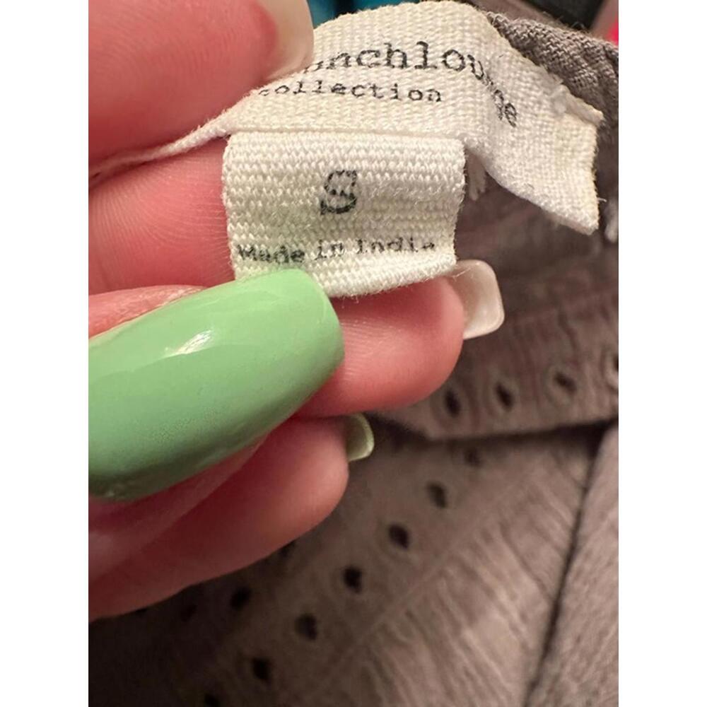 BeachLunchLounge Collection Boho Eyelet Embroidered Blouse Size Small Taupe - Picture 3 of 3